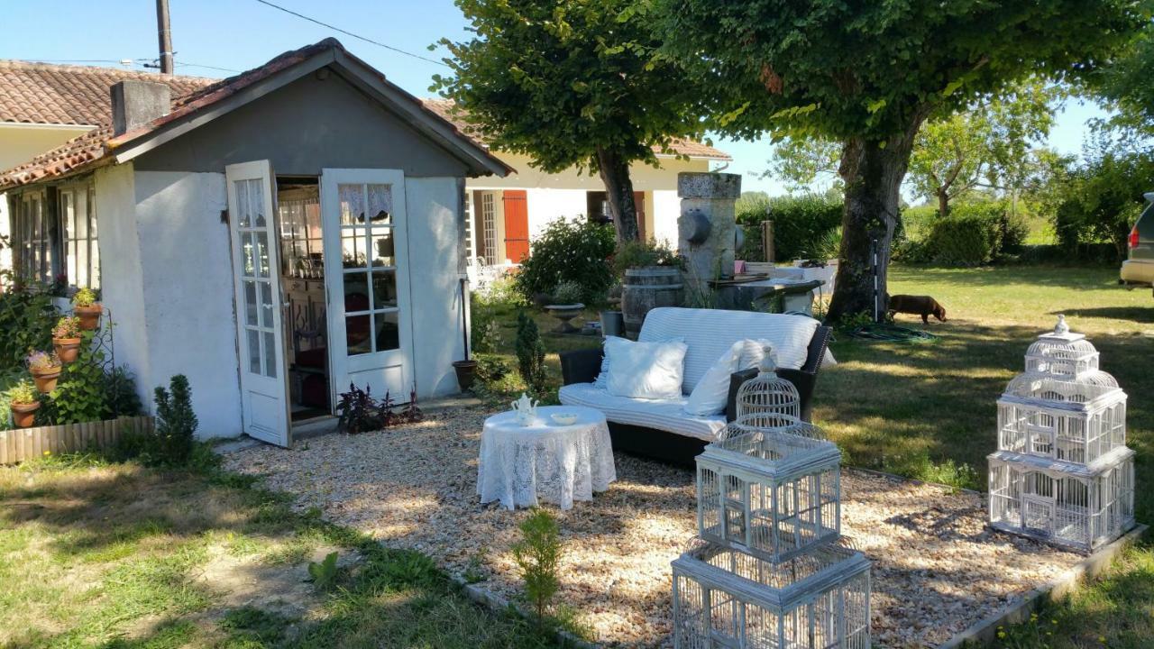 B&B Le Savoir Vivre Bonnes  Buitenkant foto