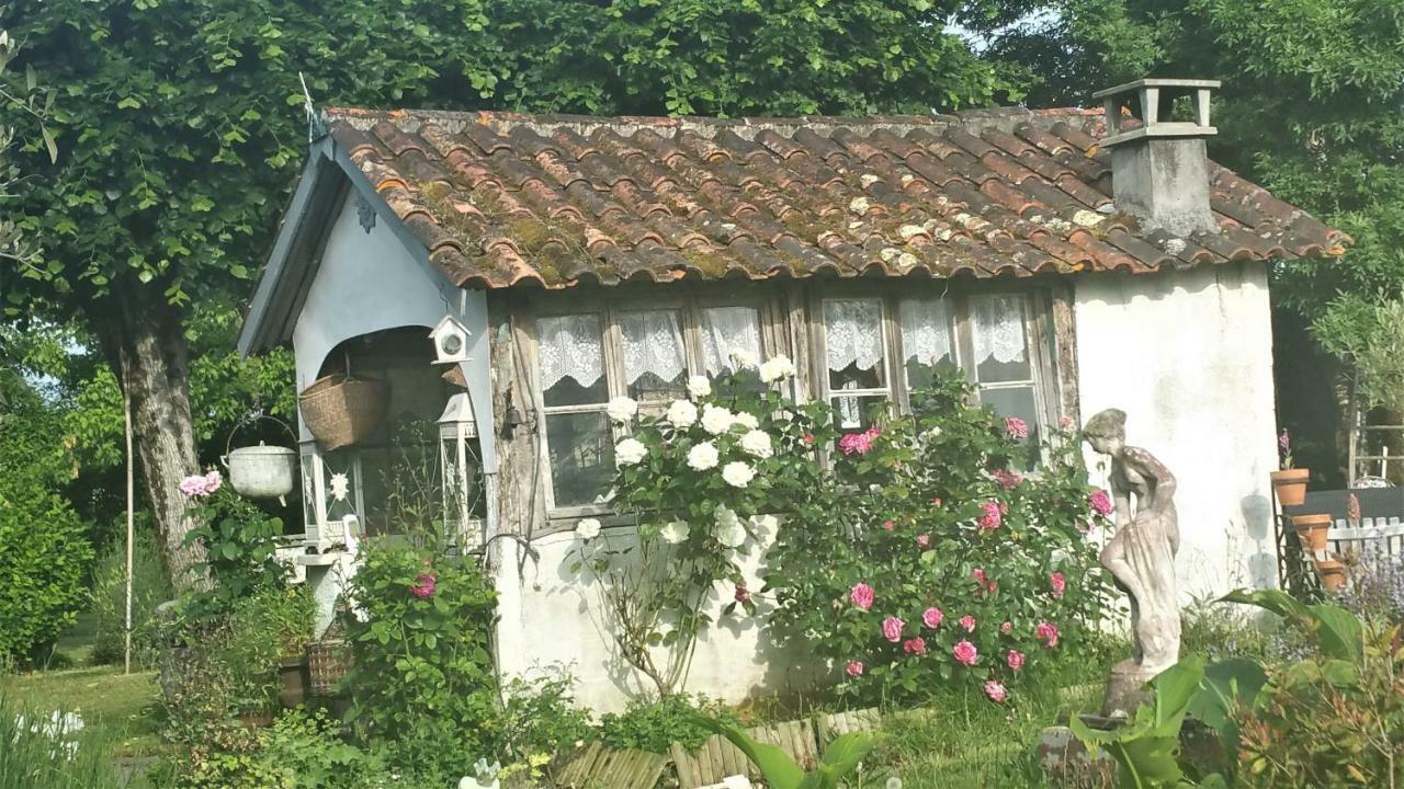 B&B Le Savoir Vivre Bonnes  Buitenkant foto